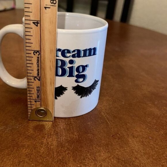 Dream Big Coffee Mug With Eyelash Design  Microwave & Dishwasher Safe - Picture 4 of 5